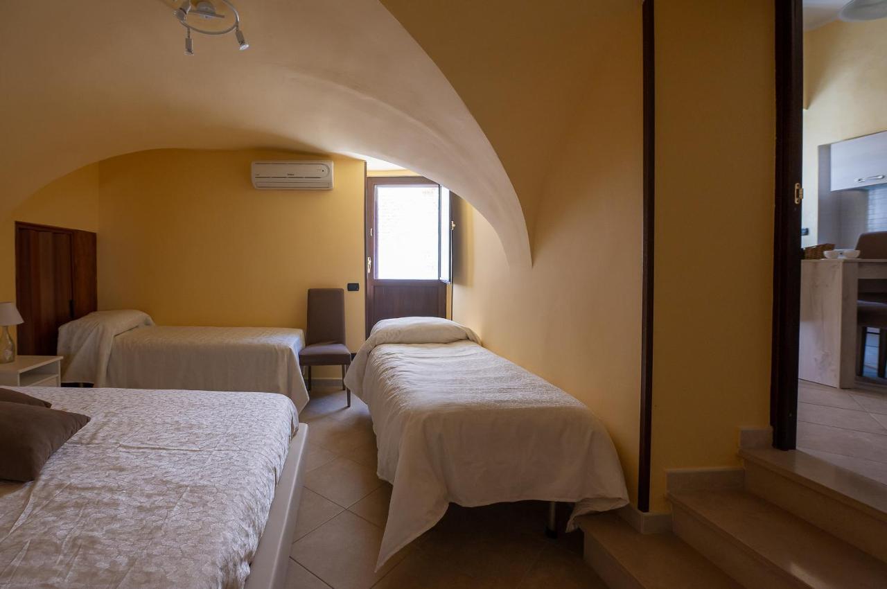 La Casa Di Alice Villa Cisternino Bagian luar foto